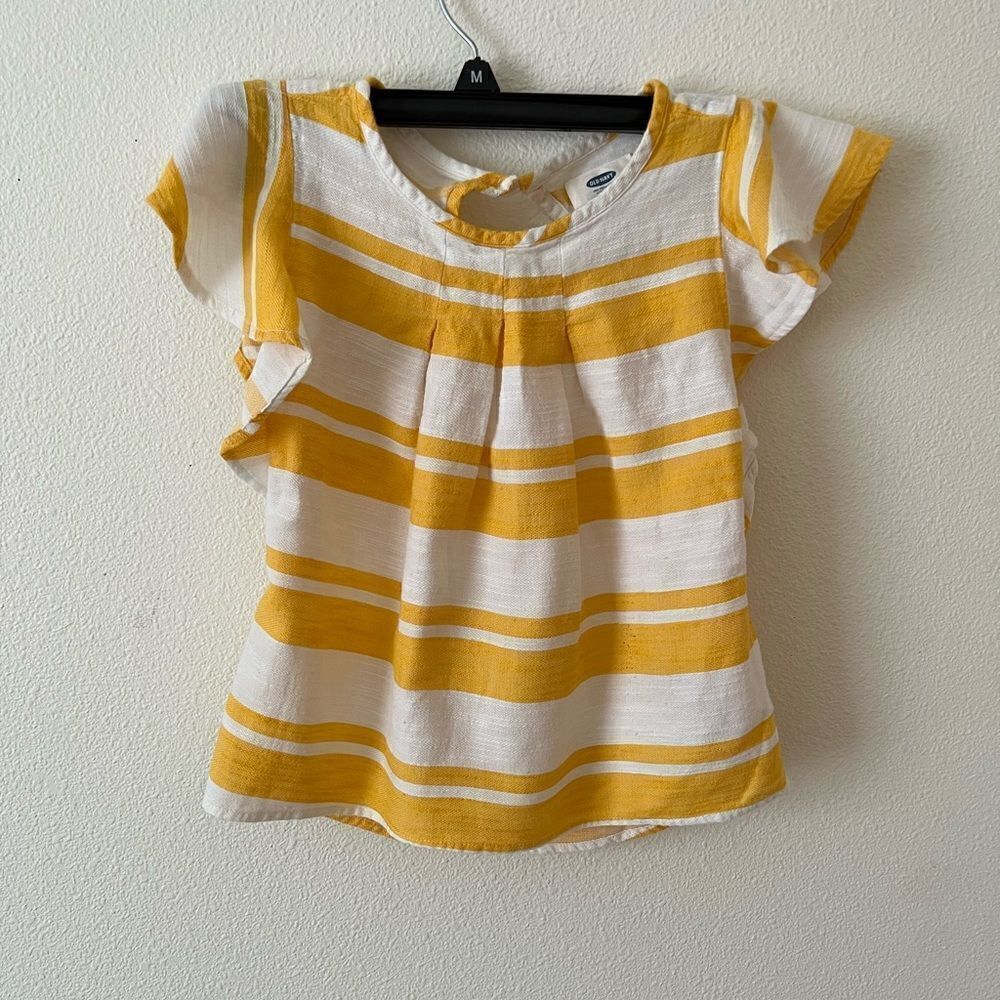 Old Navy Girls Top Size 6/7 Pretty Yellow White Stripe Pull Over